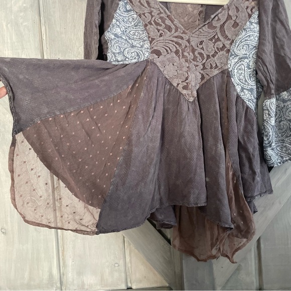 Gimmicks Lace Paisley Fairy Whimsy Top Blue gray brown purple M handkerchief - Picture 2 of 10